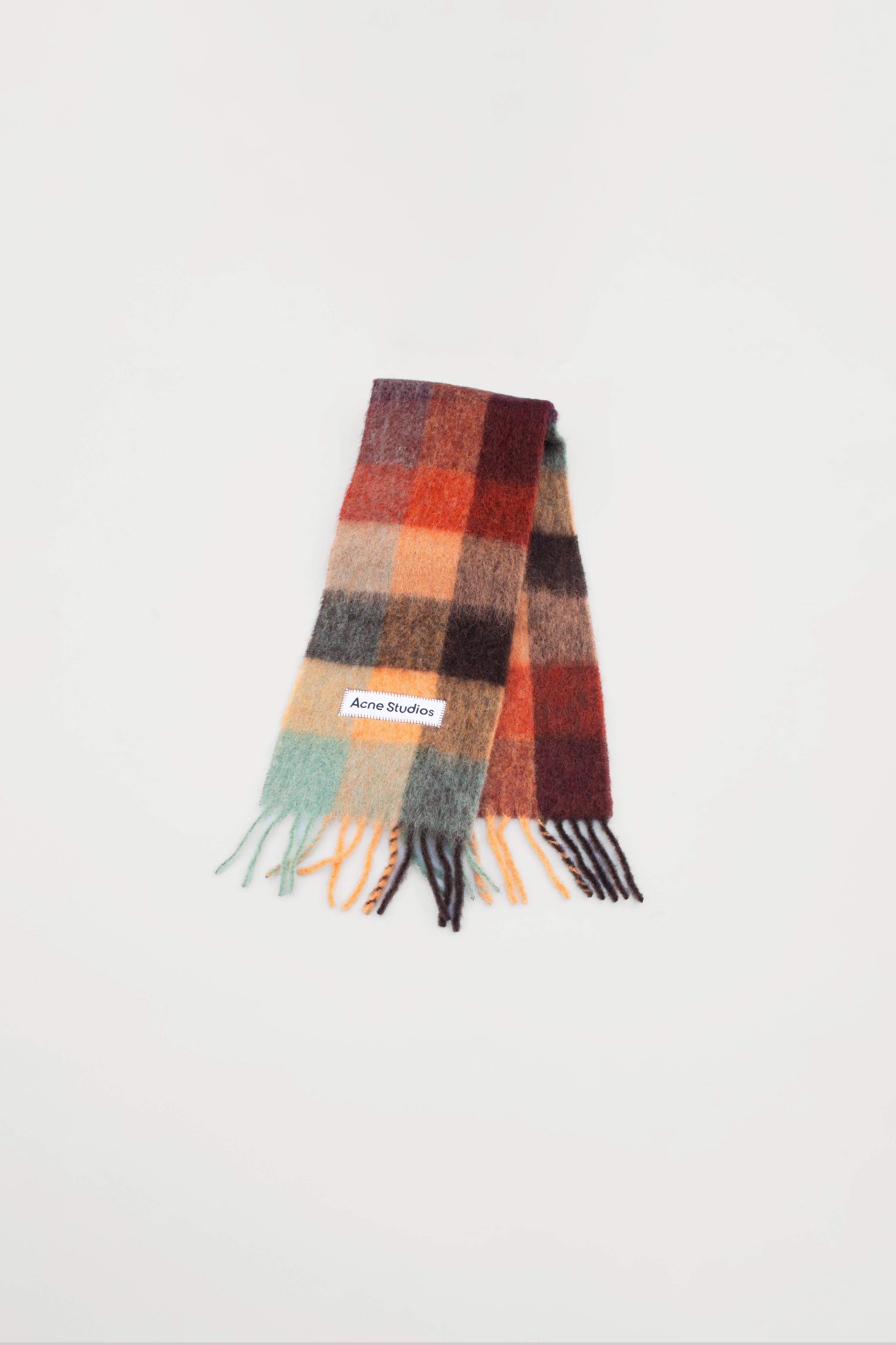 CHECKED SCARF