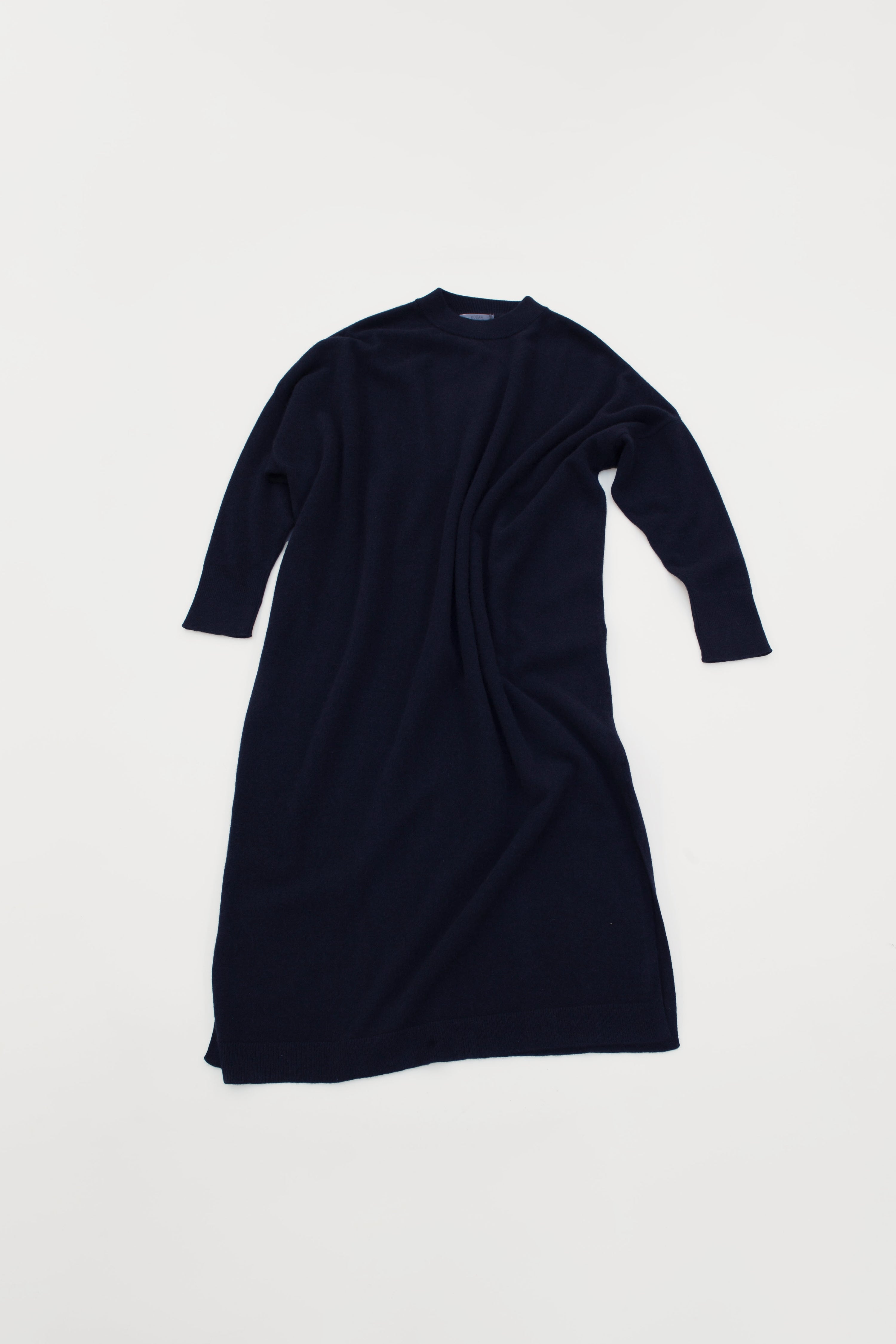 ICONIC CREW NECK KNIT DRESS