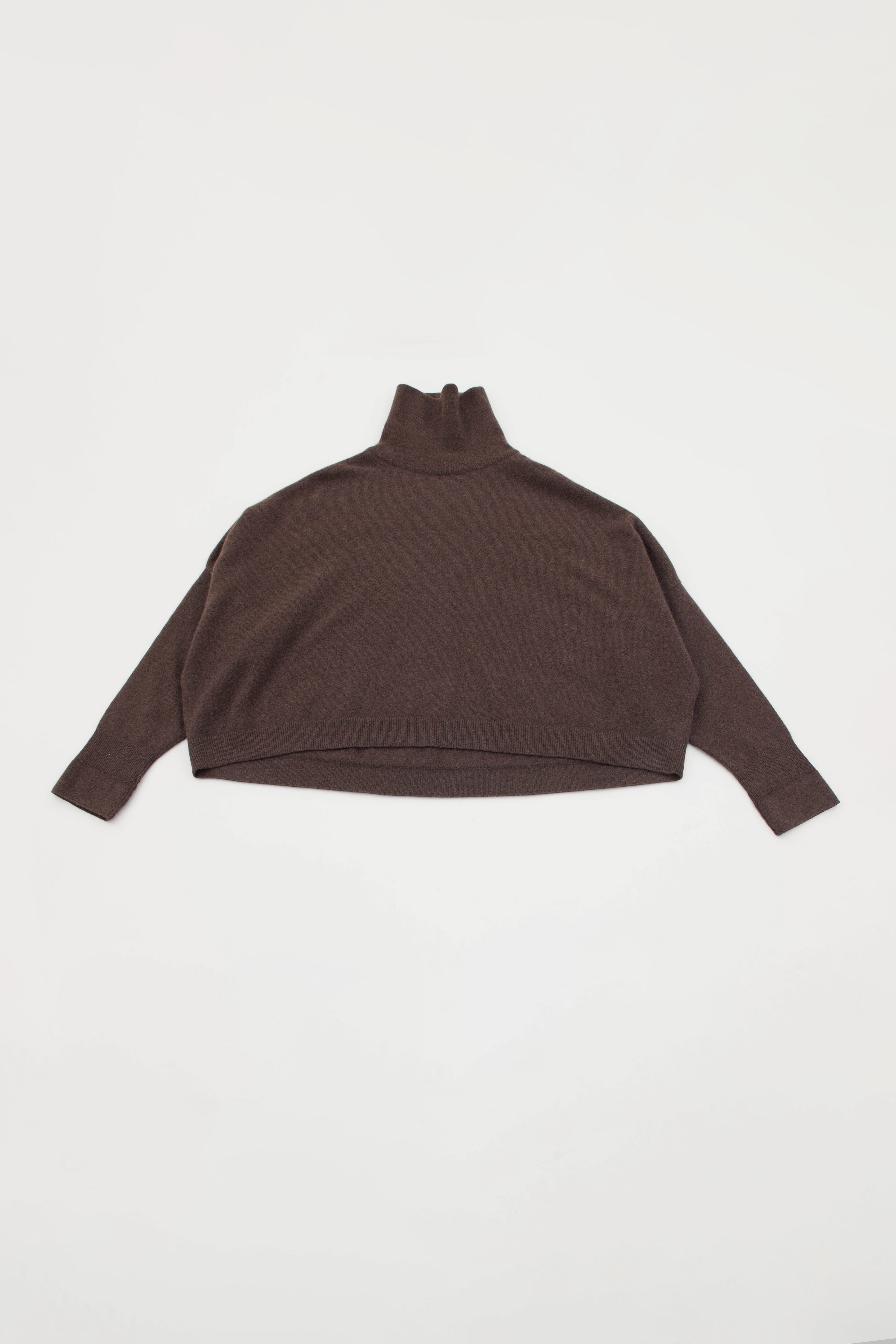 ICONIC T-NECK SWEATER