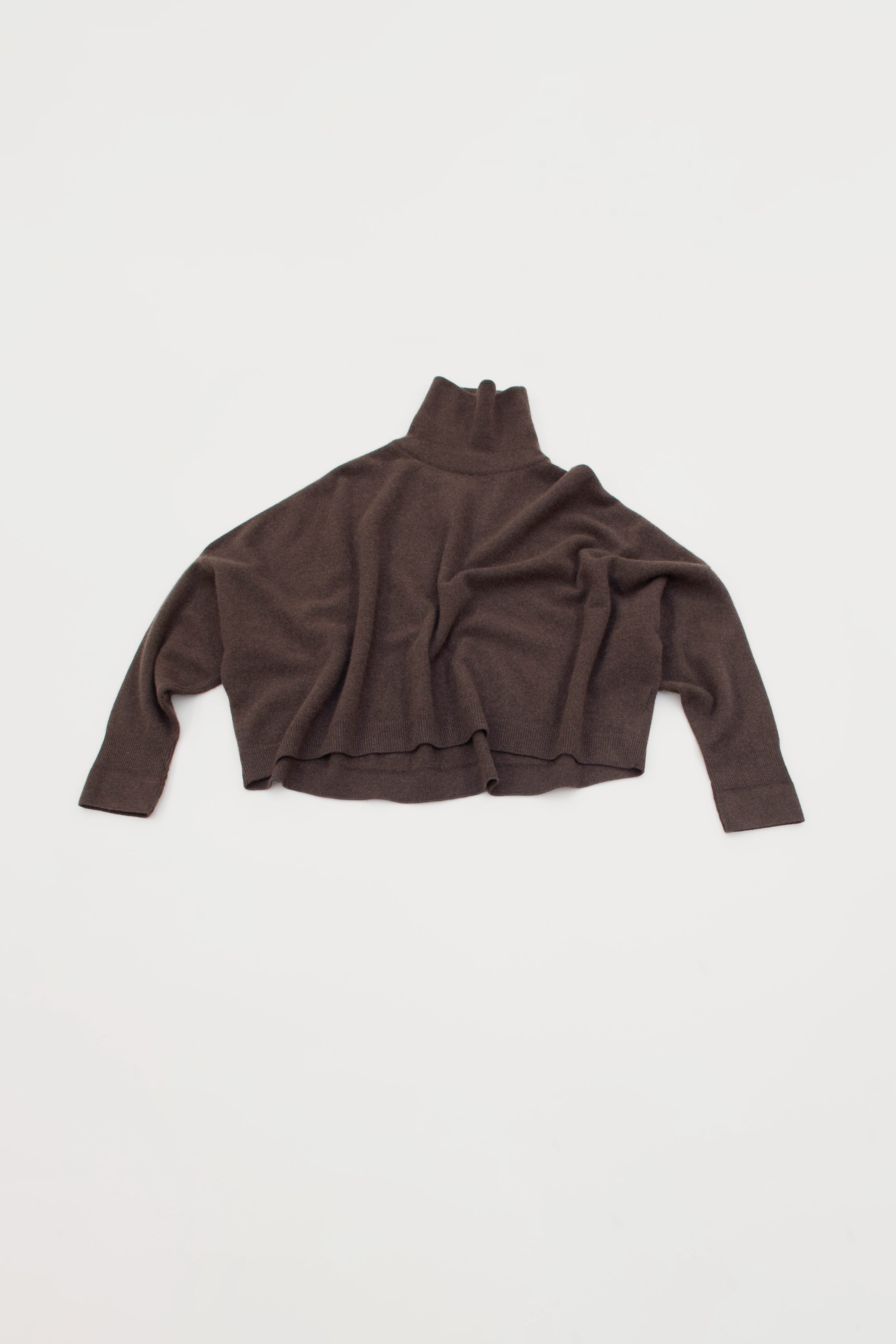 ICONIC T-NECK SWEATER