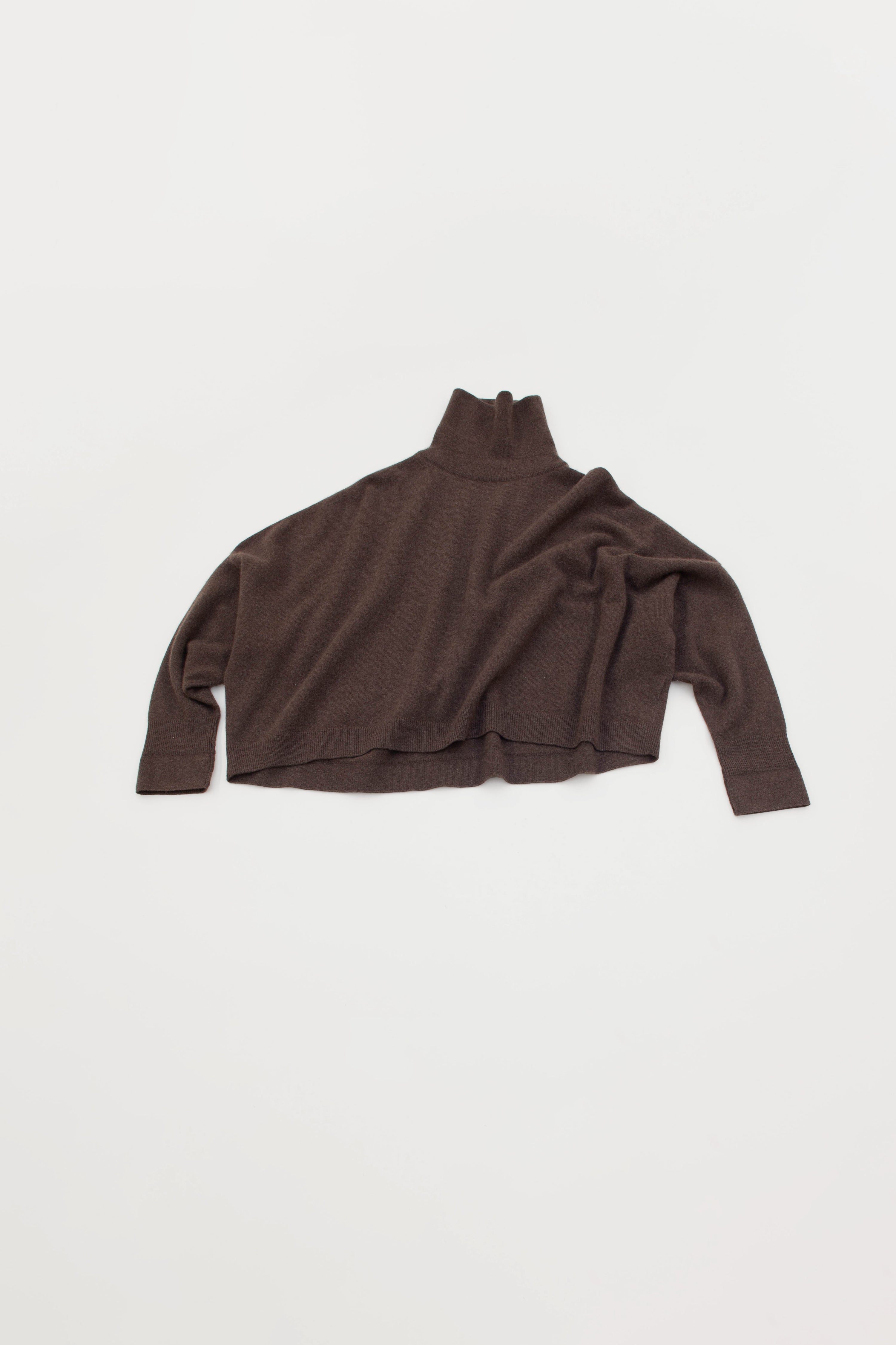 ICONIC T-NECK SWEATER