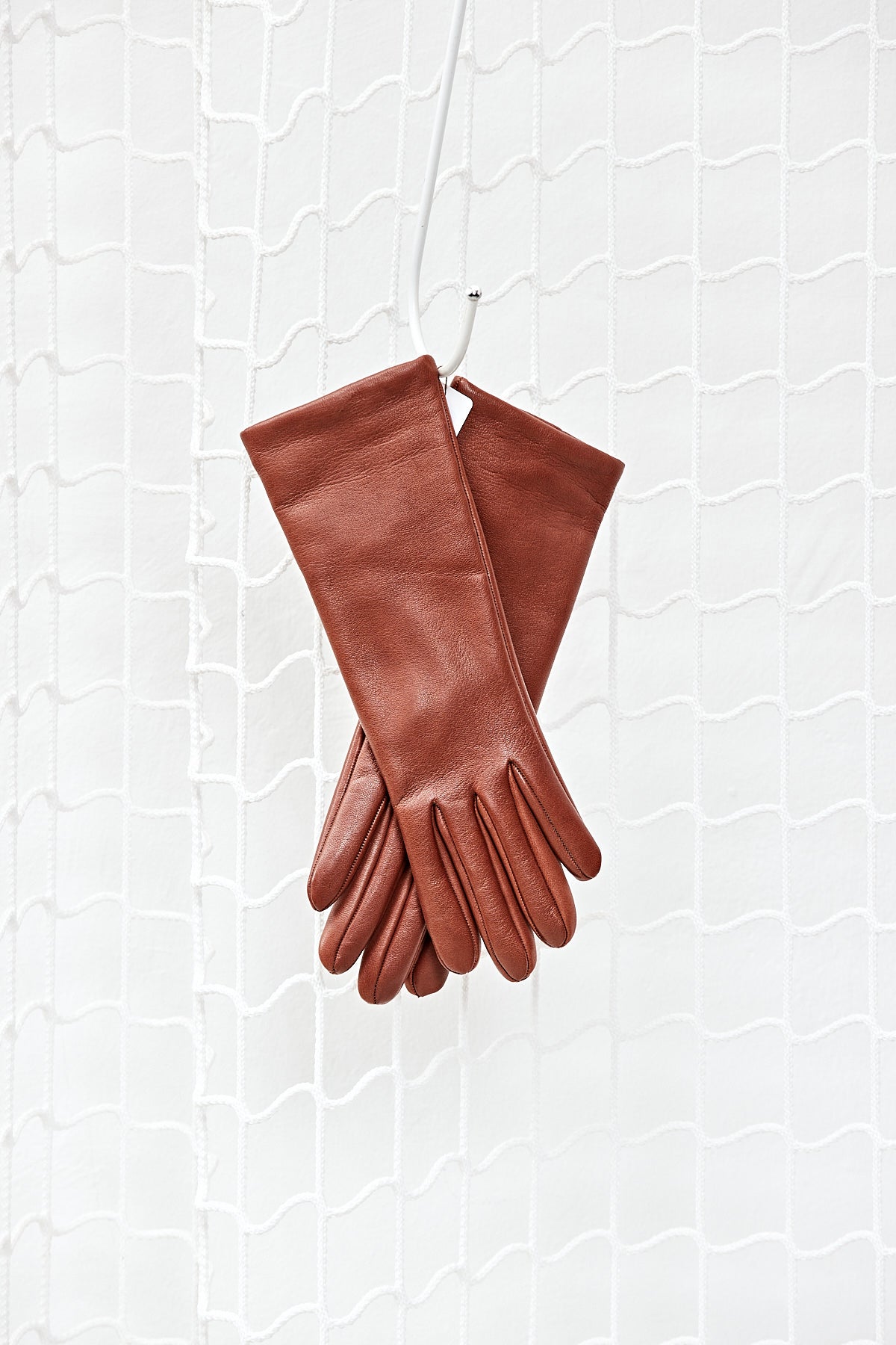 COGNAC BRWON GLOVES, SIZE 6