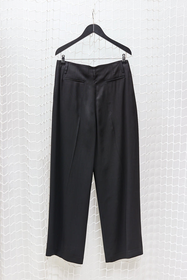 Black Pleated Trousers