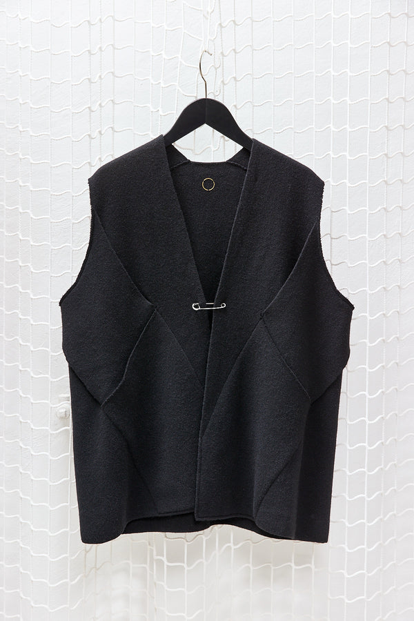 Black Cashmere Knitted West