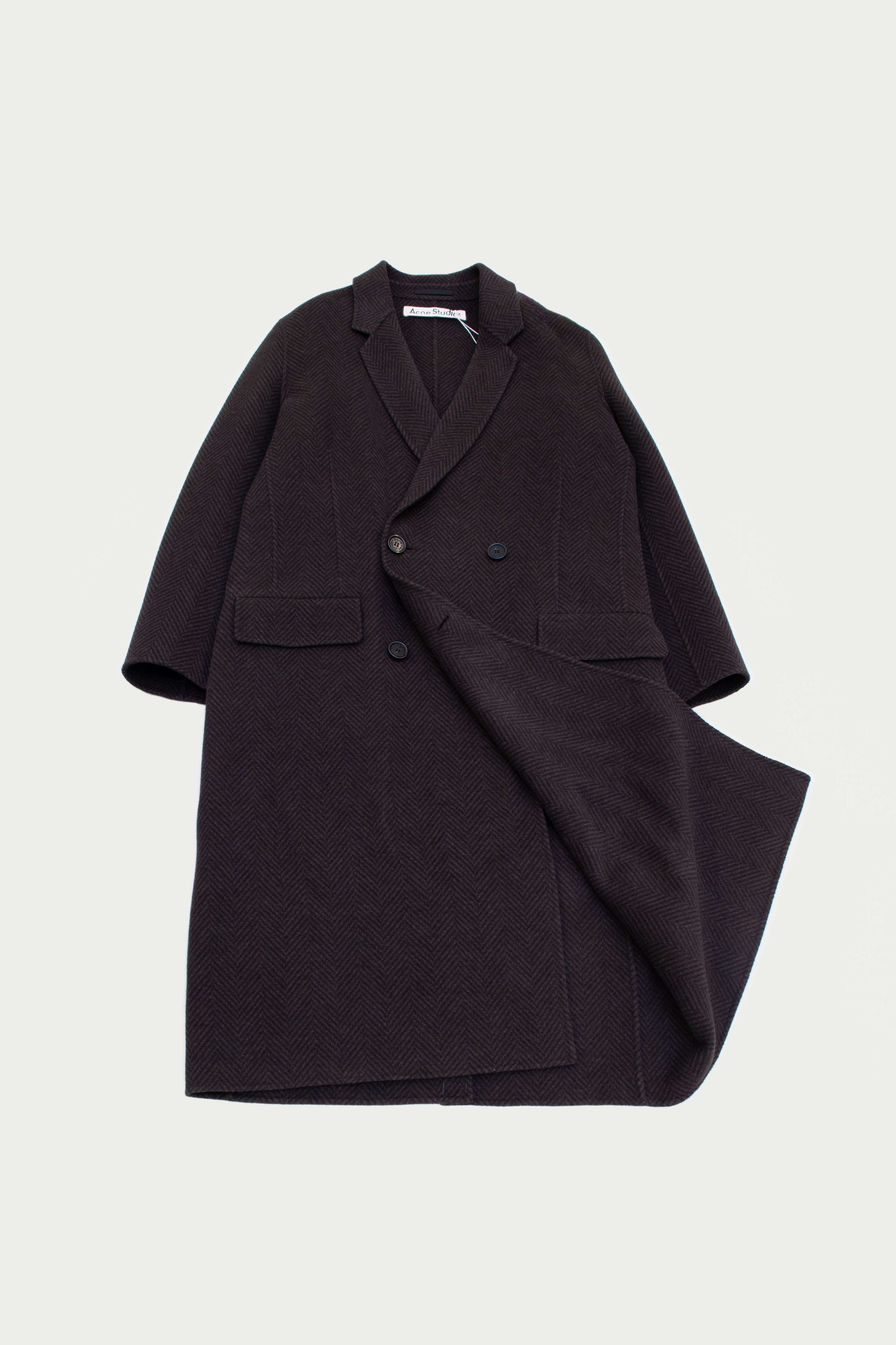 HERRINGBONE WOOL COAT