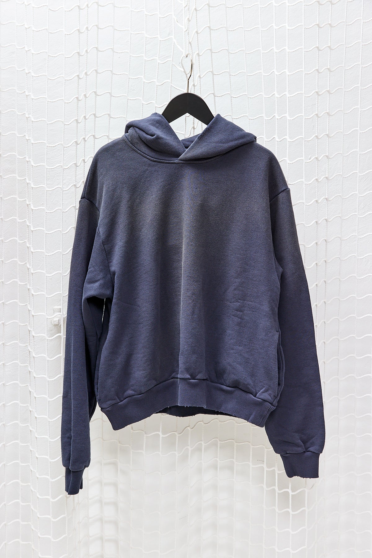 DARK HOODIE USED-LOOK LOGO