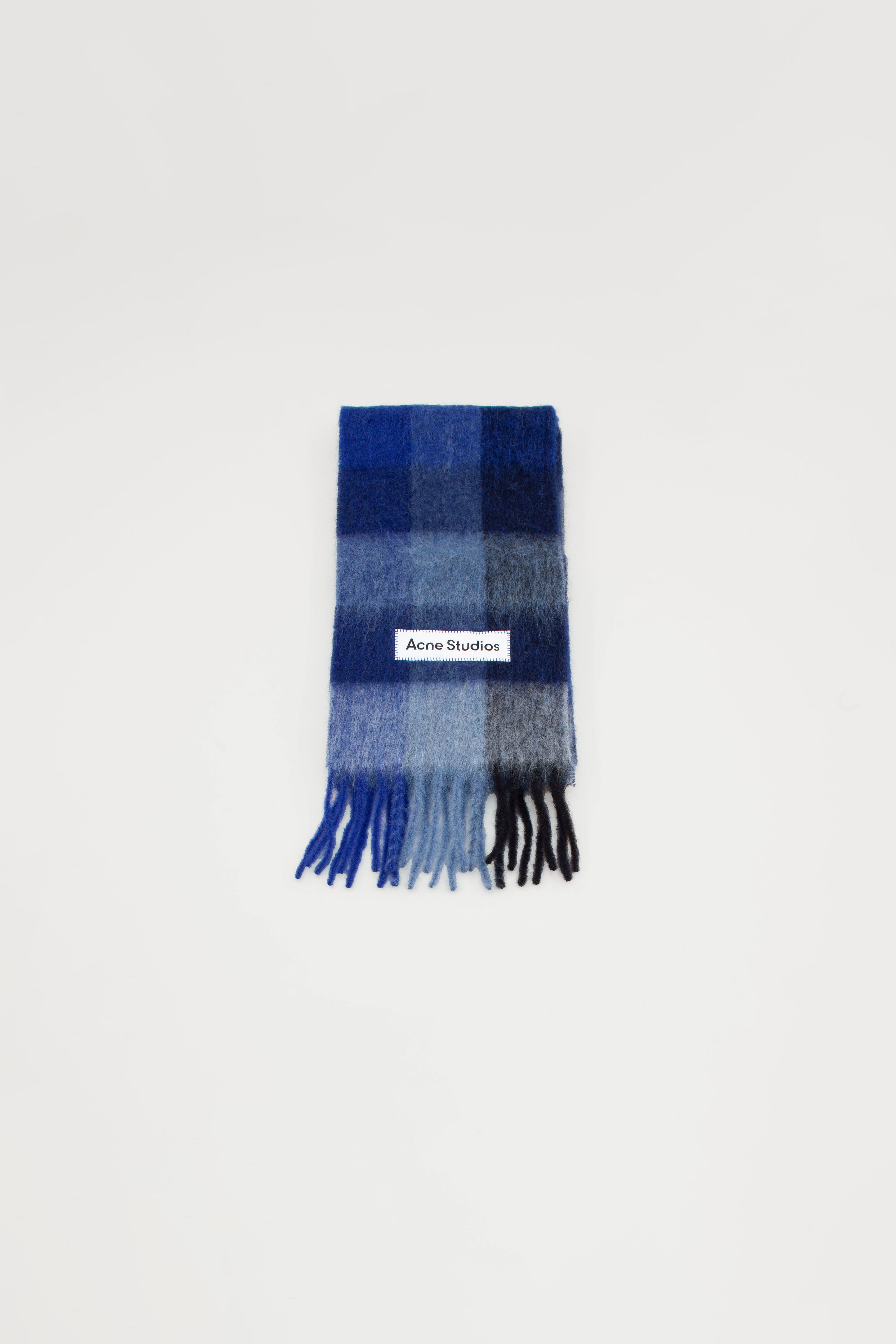 CHECKED SCARF