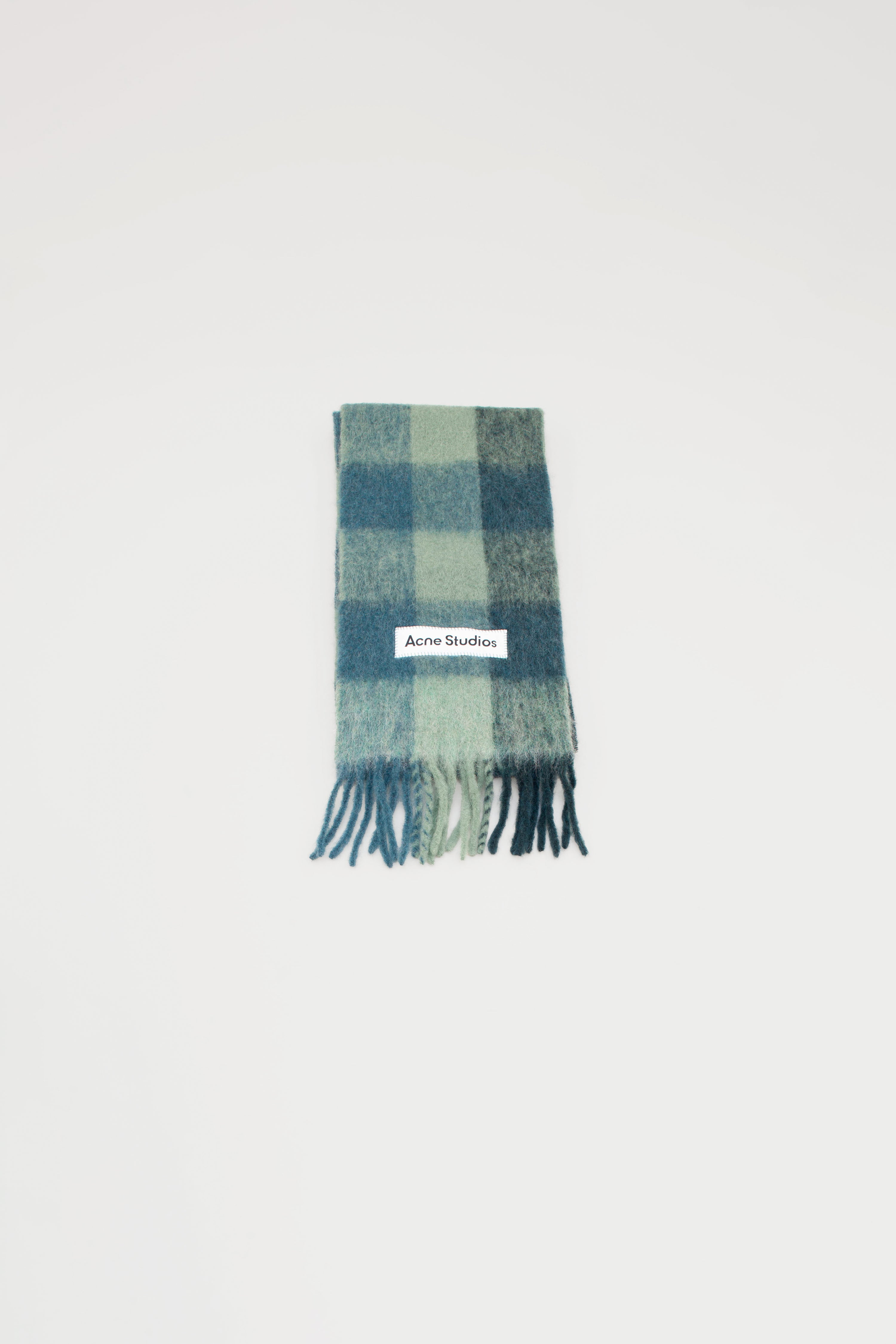 CHECKED SCARF