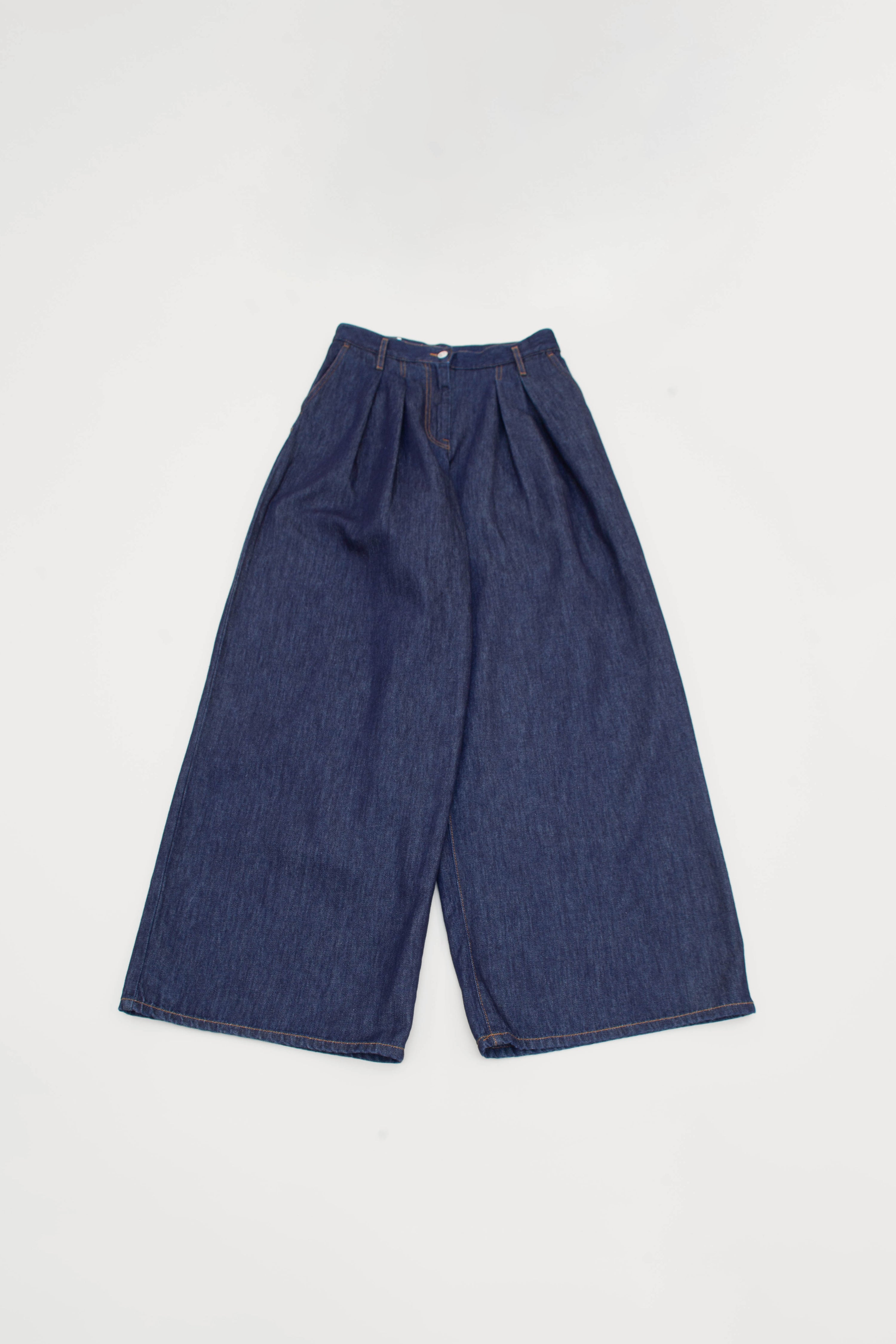 WIDE PLEATED JEANS