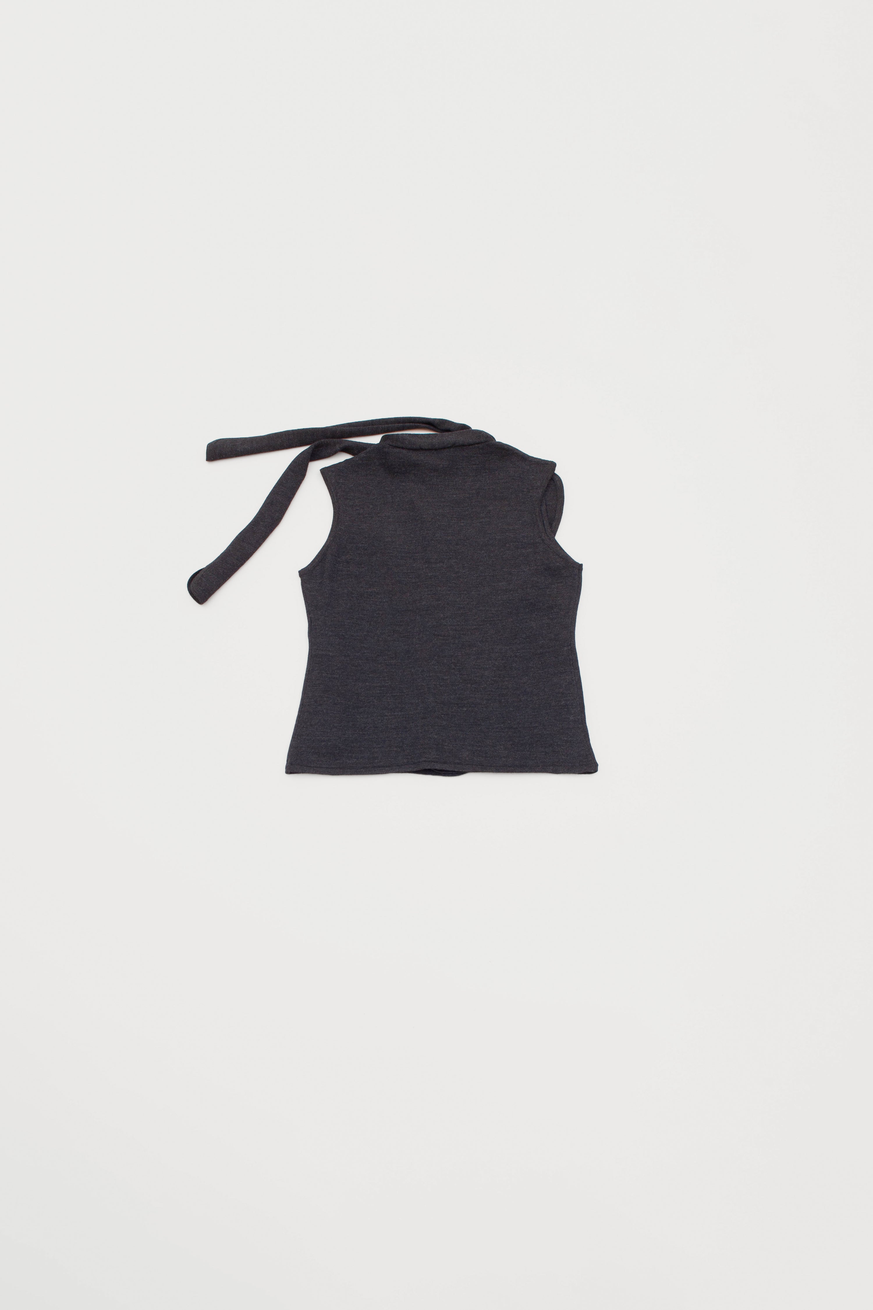 ASYMMETRICAL SLEEVELESS CARDIGAN