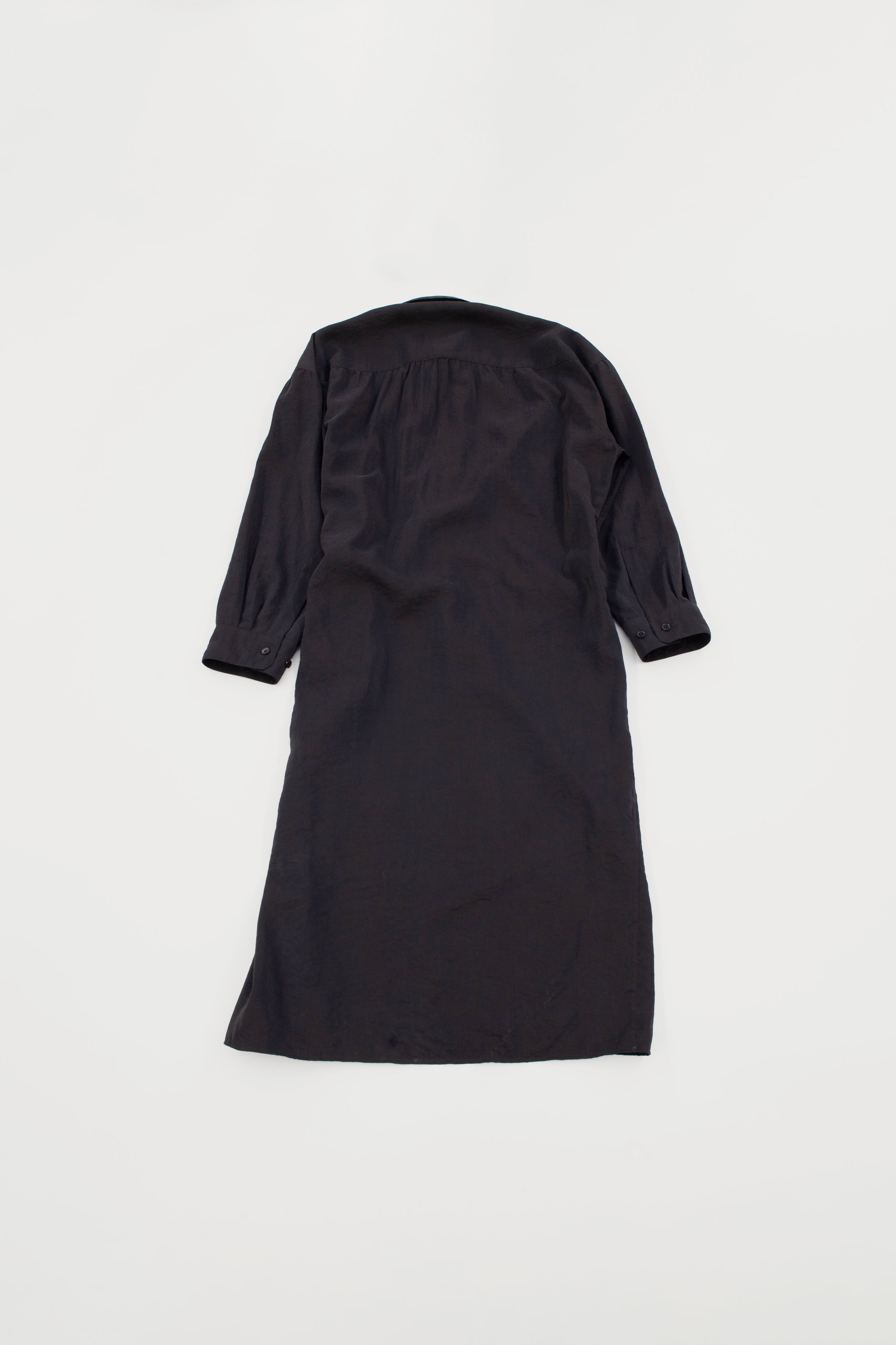 STRAIGHT COLLAR TWISTED DRESS