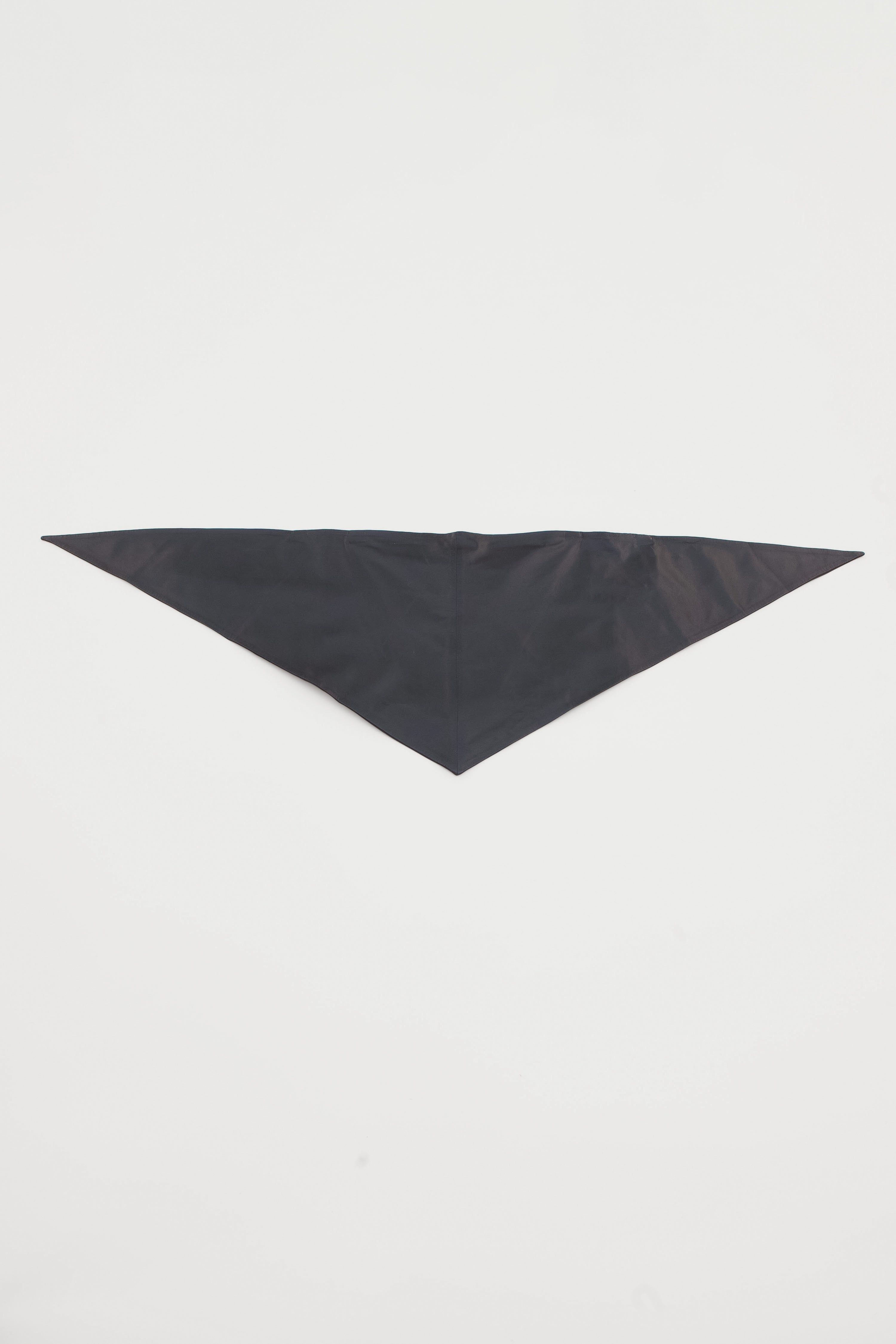 LEATHER TRIANGLE SCARF