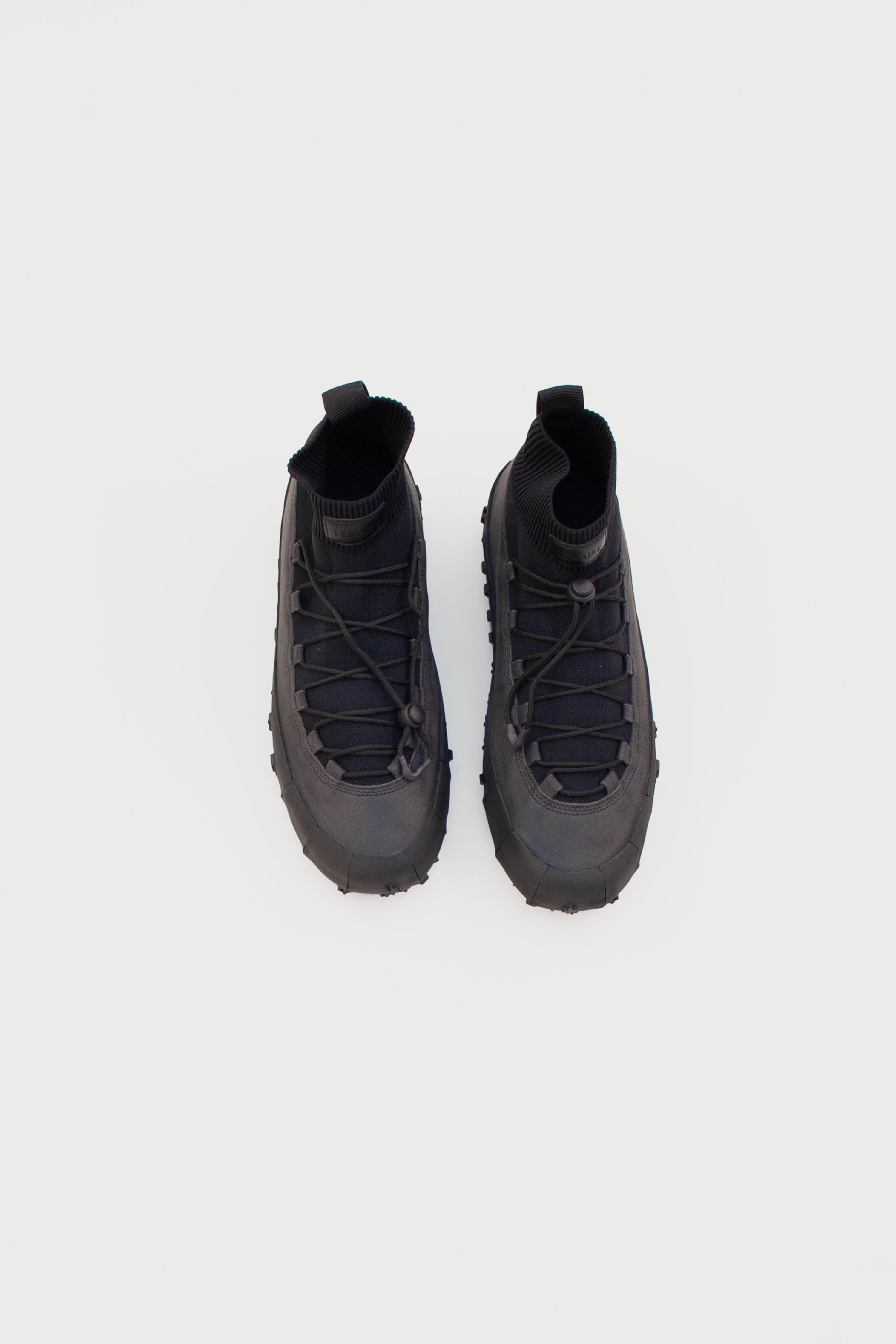 VIBRAM WRAP ON SNEAKERS