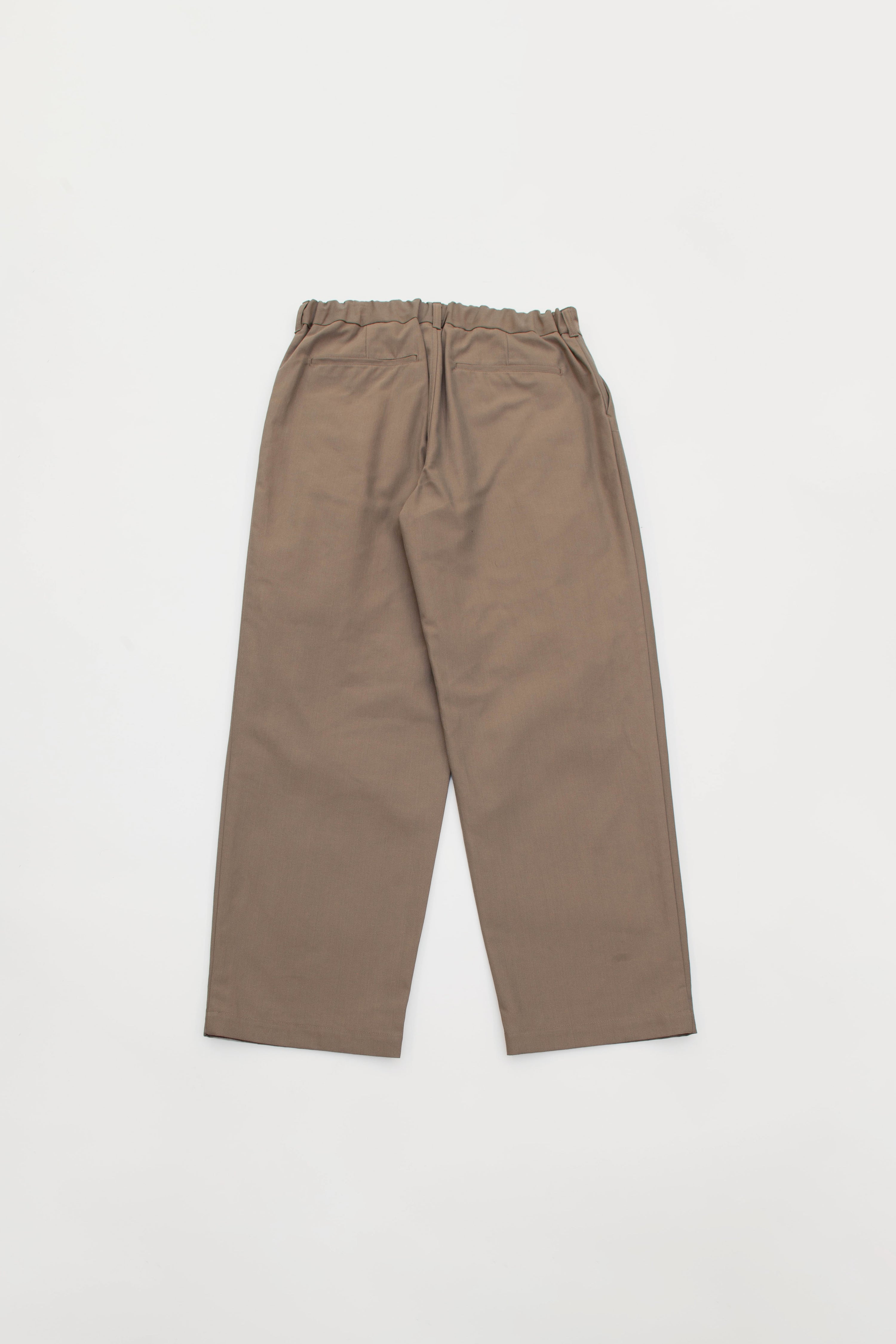 DEEP TUCK PRESSED PANTS