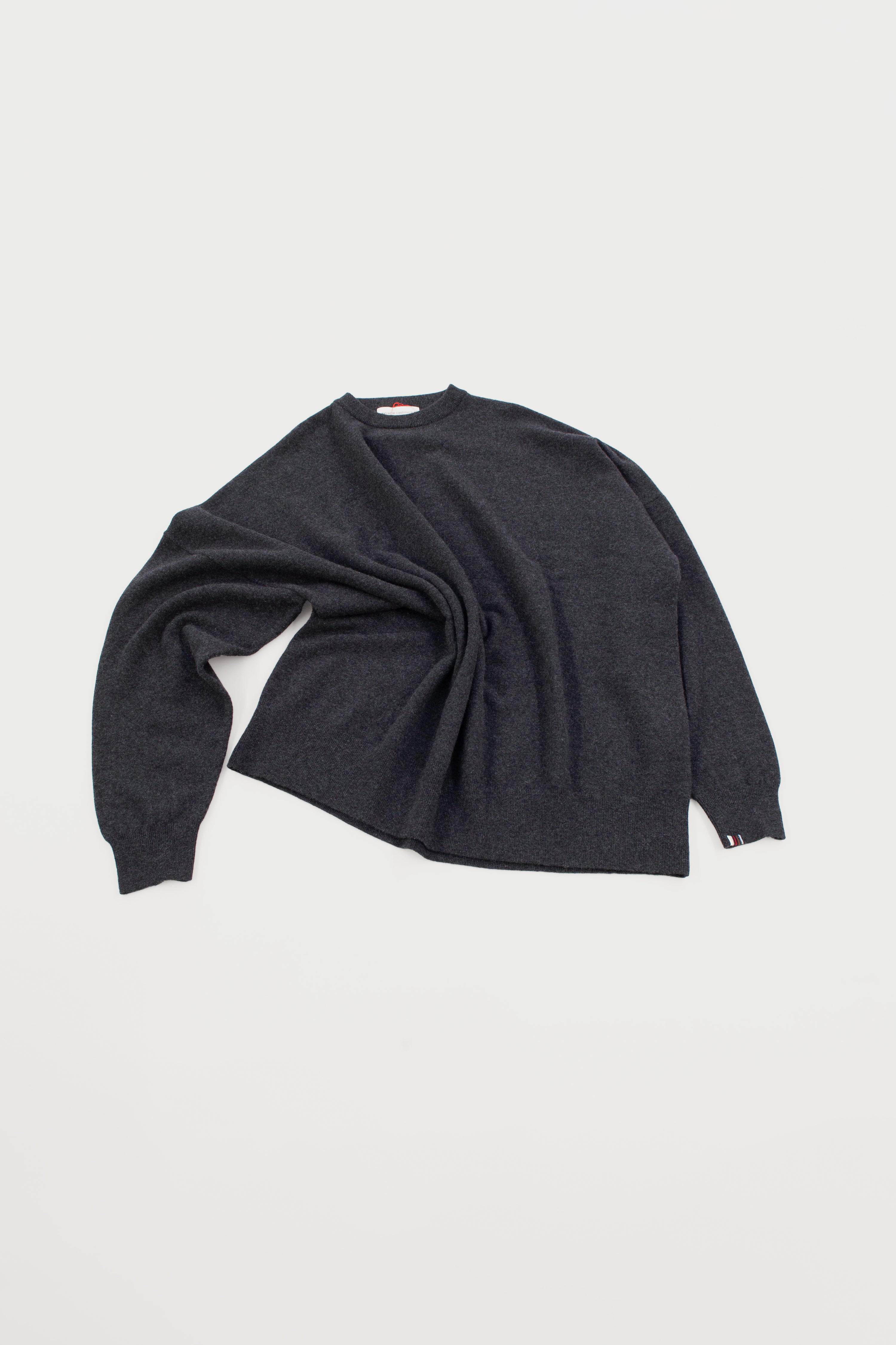 JUNA OVERSIZE SWEATER