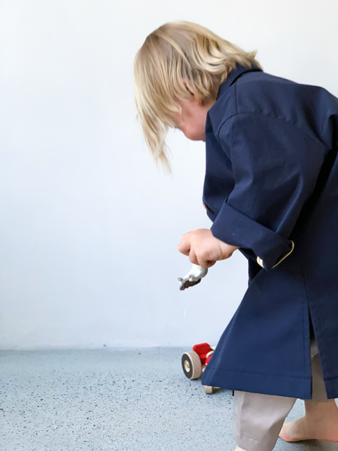Gwentin Trenchcoat in Navy